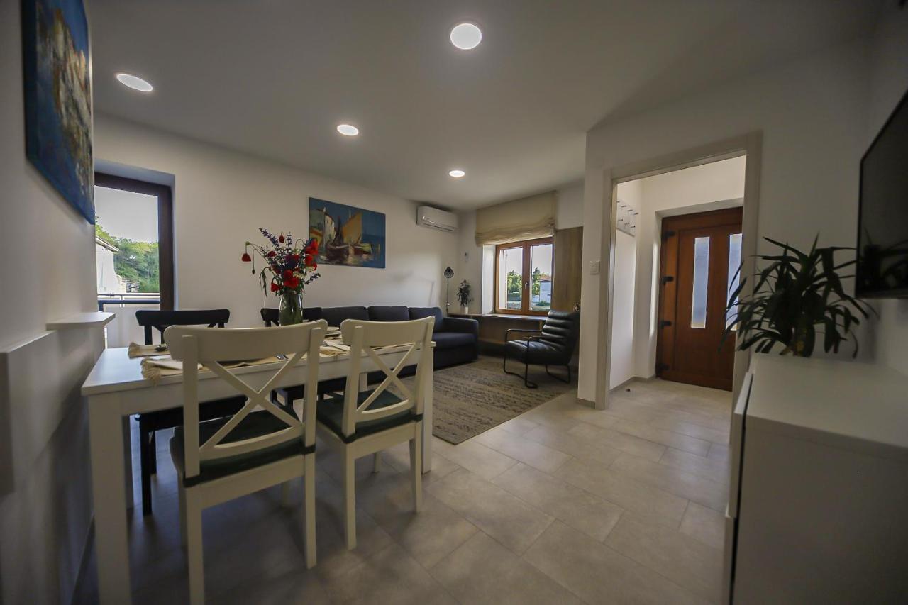 Casa Tilia Villa Sapjane Eksteriør billede